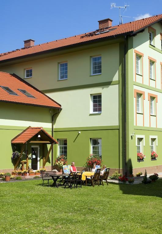 Pension Marathon Врхлаби Экстерьер фото